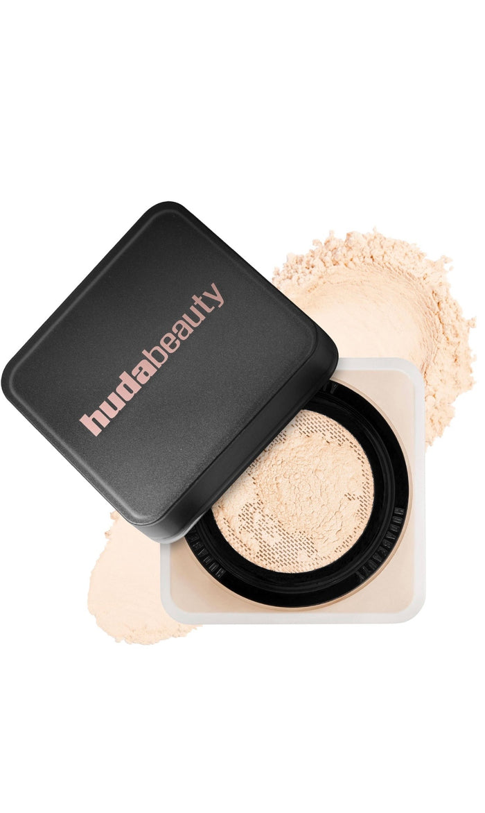 HUDA BEAUTY Easy Bake Loose Baking & Setting Powder