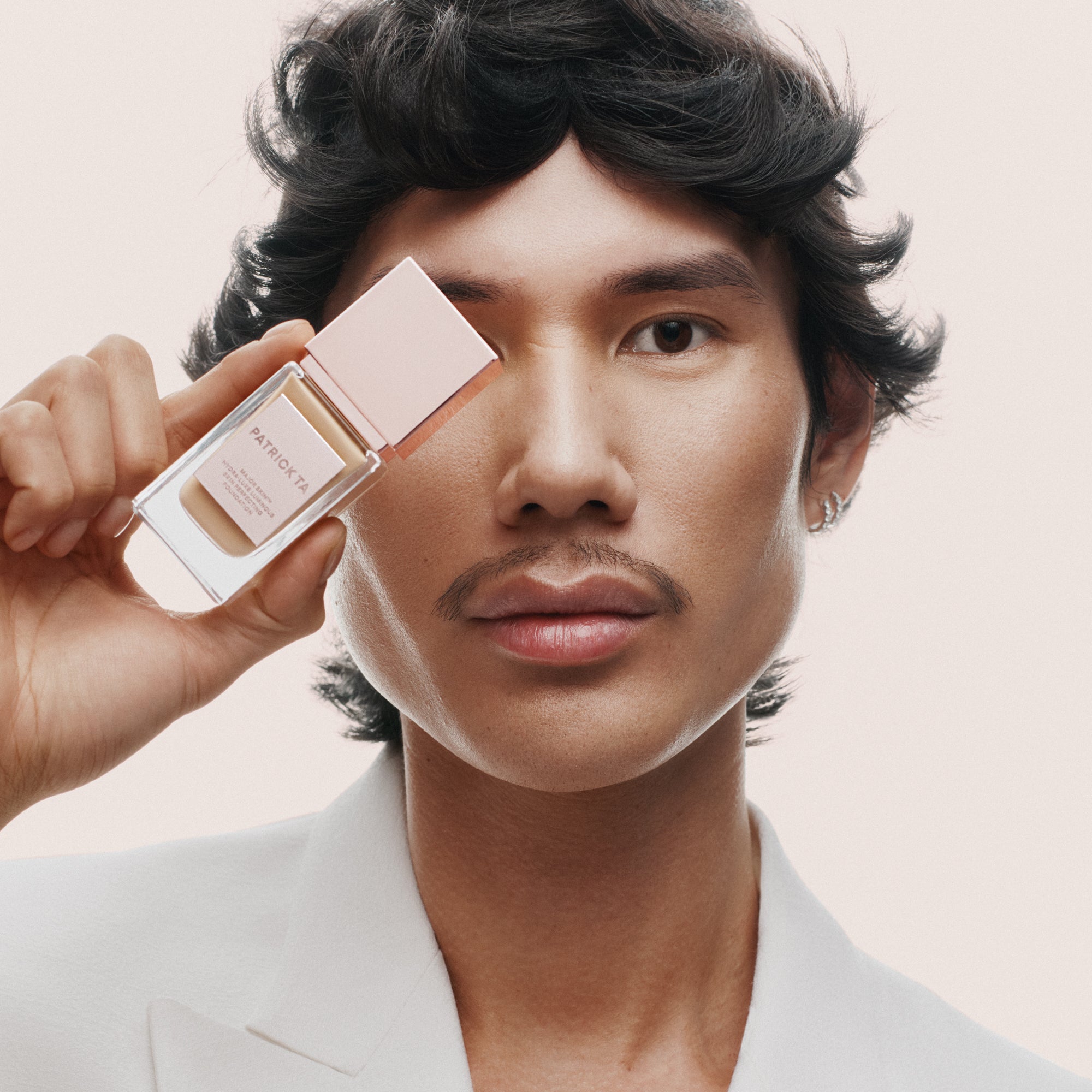 Patrick TA Major Skin Hydra-Luxe Luminous Skin Perfecting Foundation