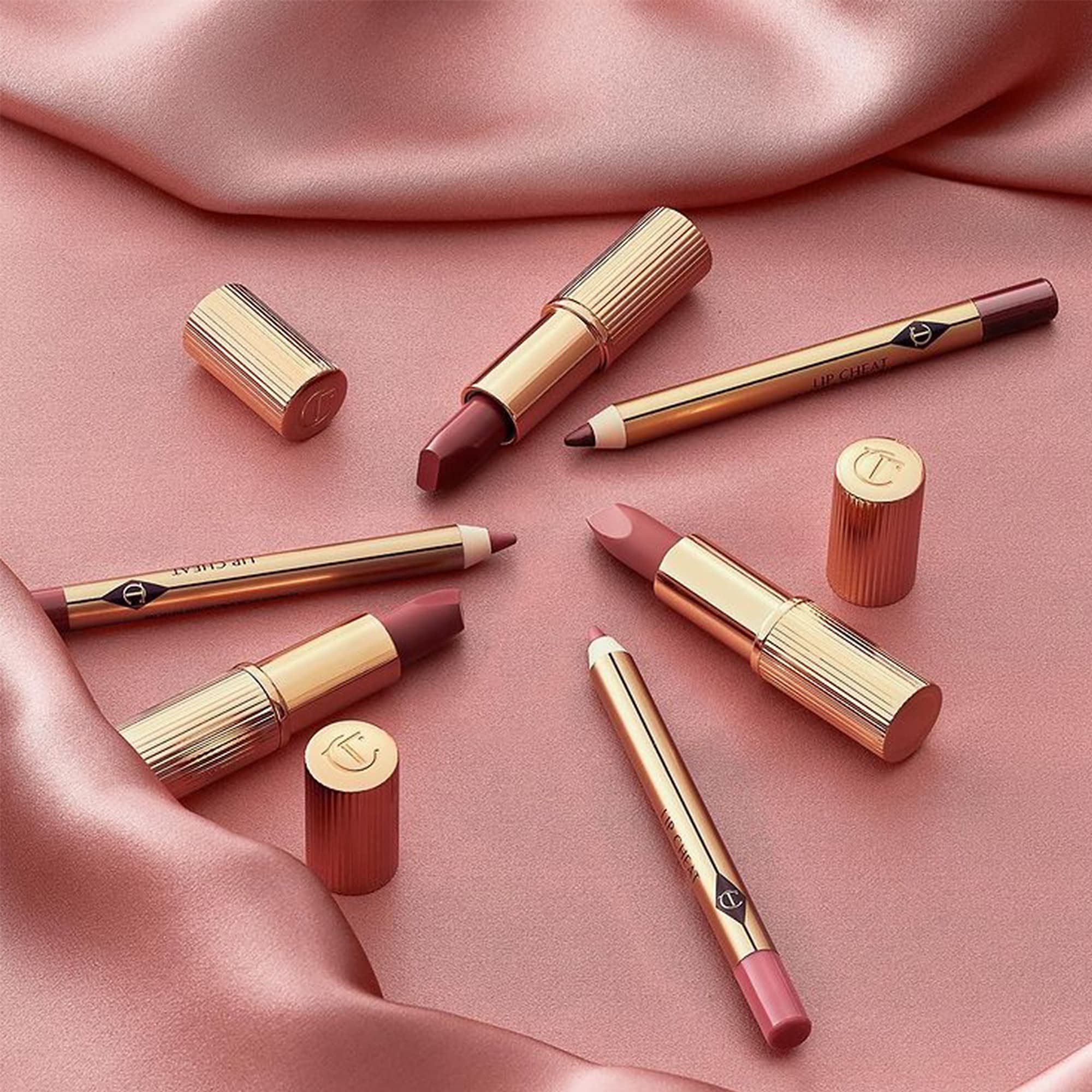 Charlotte Tilbury
Mini Pillow Talk Lipstick & Liner Set